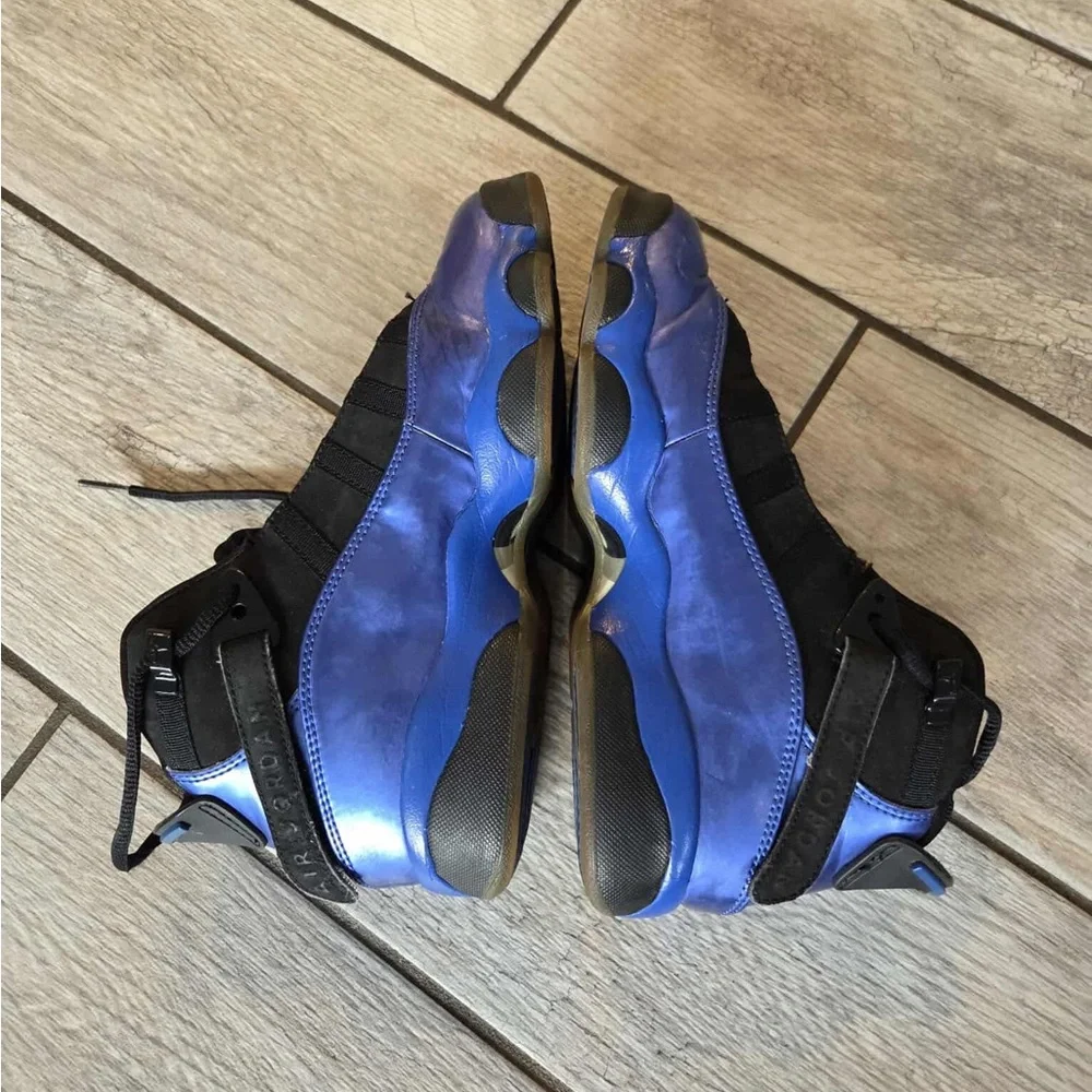 Air Jordan‎ 6 Rings Youth Size 5 Black/Metallic Blue Sneakers 'Foamposite' EUC